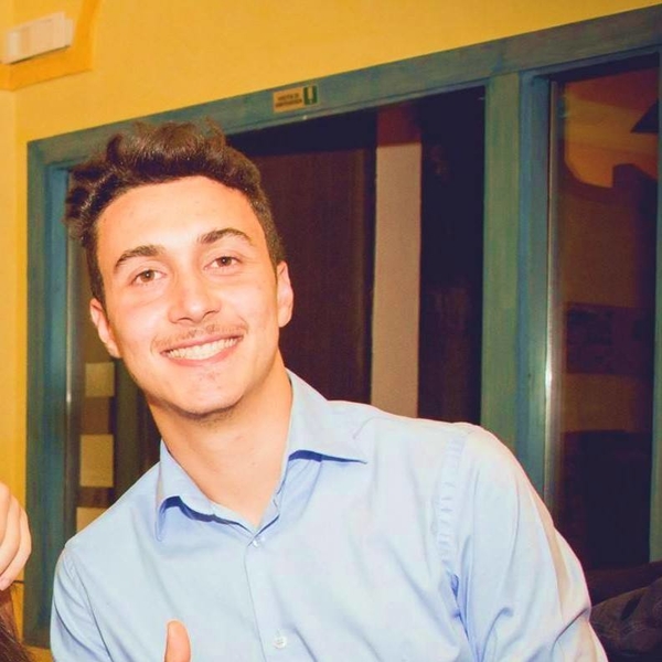 Giuseppe - Insegnante di tecnologia - Milano