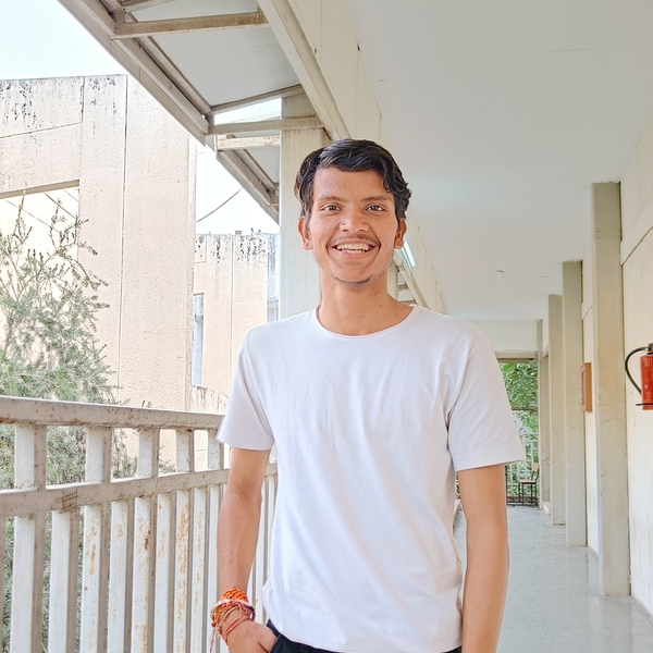 Rishi - History tutor - New Delhi