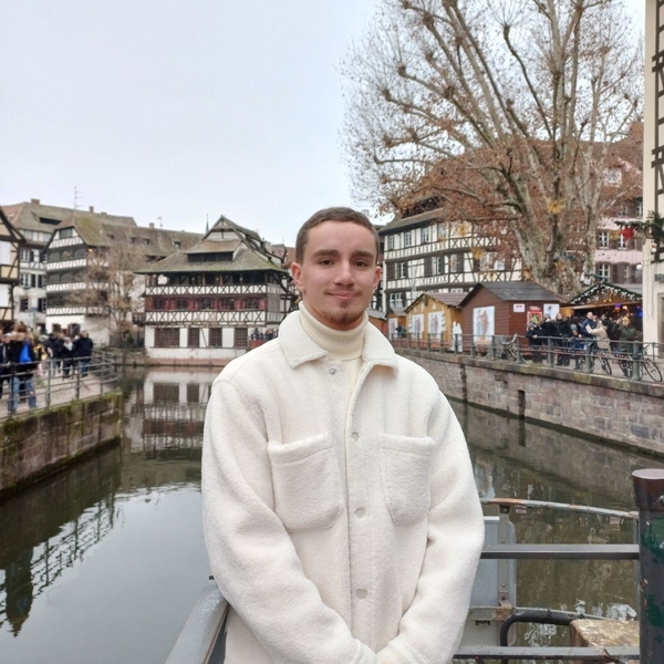 Eden - Prof de maths - Villeneuve-d'Ascq