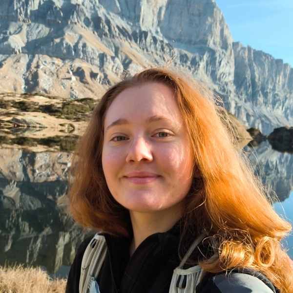 Coline - Prof de maths - Seyssel