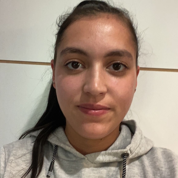 Samantha - Prof de maths - Niort
