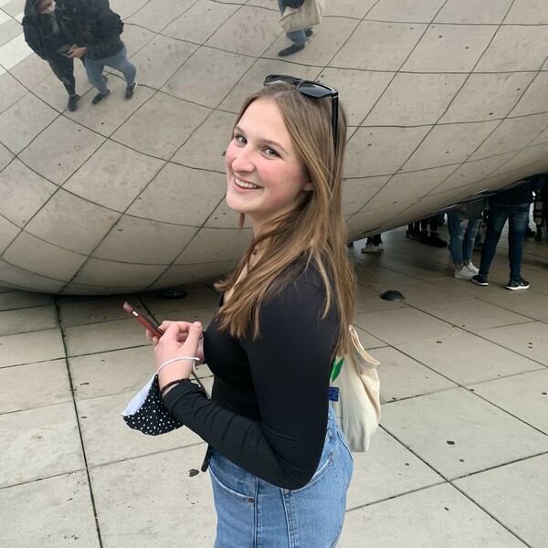 Ellie - English tutor - Chicago