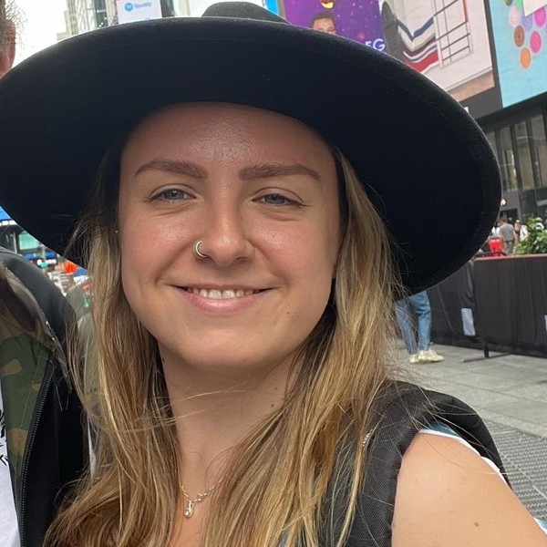 Emma Kintbury : Graduate in Law and Sociology previously a