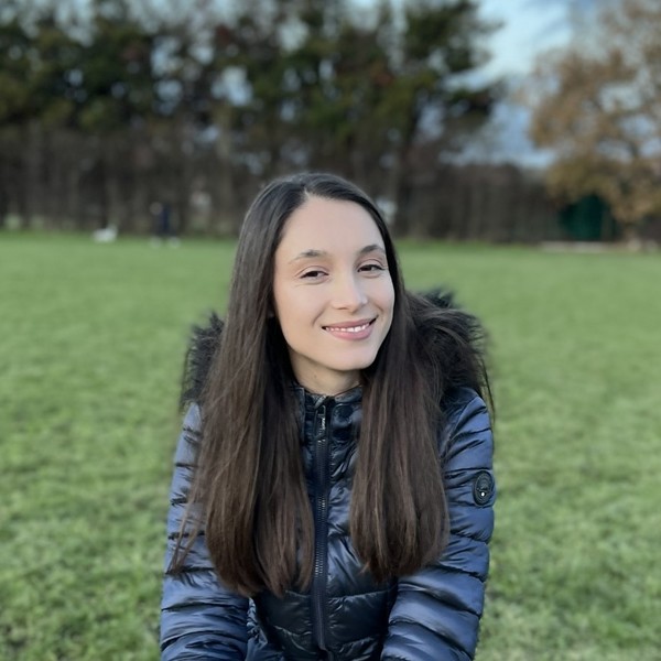Aurela - Albanian tutor - London