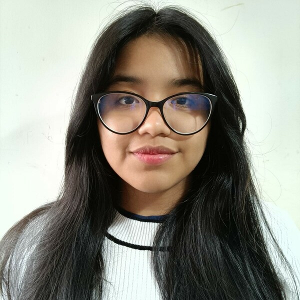 Adriana - Profe de coreano - Lima