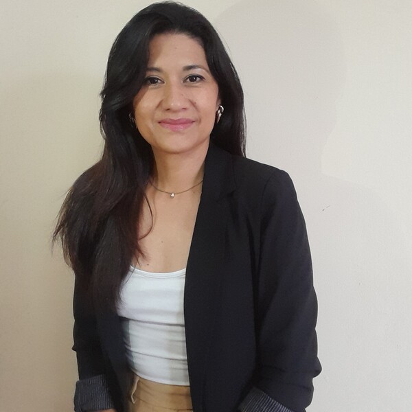 Natalia - Profesor ayuda en la redacción de trabajos, tesinas y tesis - 