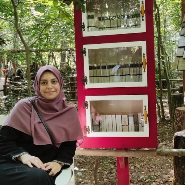 Zeliha Kıyam - Arapça kelime bilgisi öğretmeni - İstanbul