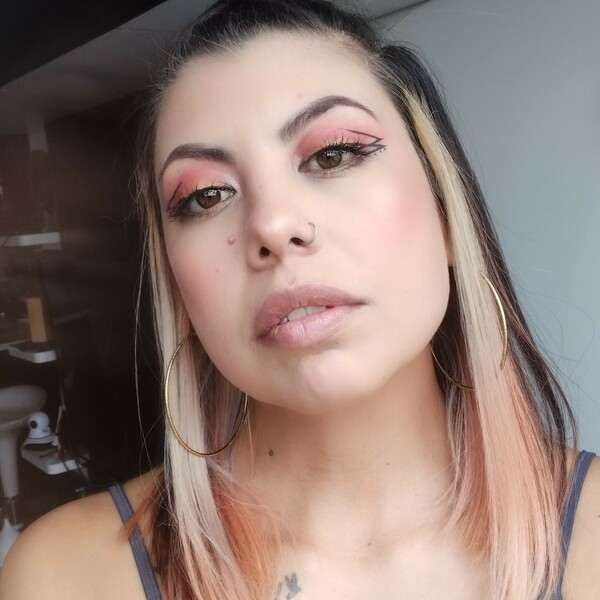 Daniela - Bogotá,: Maquilladora profesional, enseña técnica de  automaquillaje, tips y consejos para lograr looks para toda ocasión