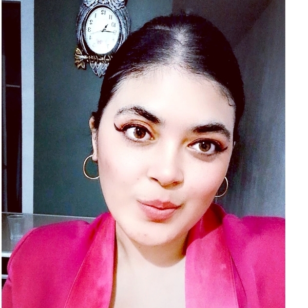Dominika - profesor de derecho civil - Guadalupe