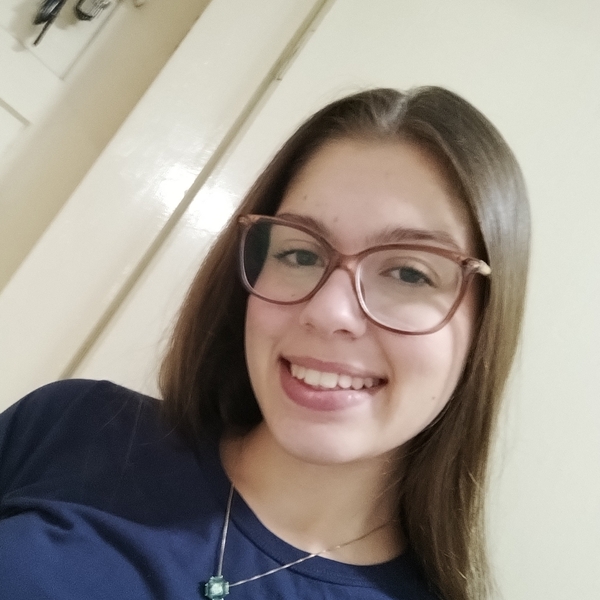 Suelen larissa - Professor de reforço escolar - Erechim