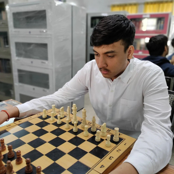 Rishi - London : Blindfold Chess Expert Unleash the power of your
