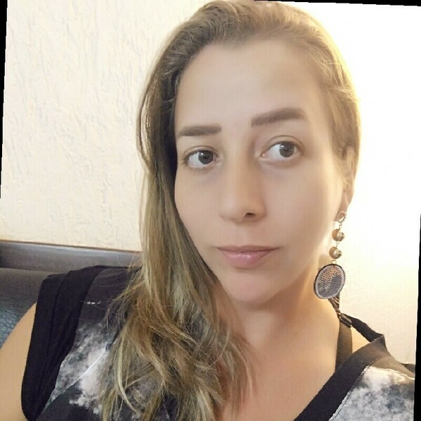 Emmanuele - Prof de matemática - Ubatuba