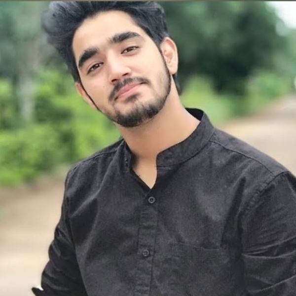 UBAID MUSHTAQ - English tutor - 