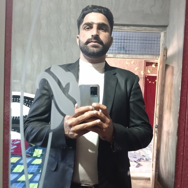 Sanjeev - Singing instructor - 