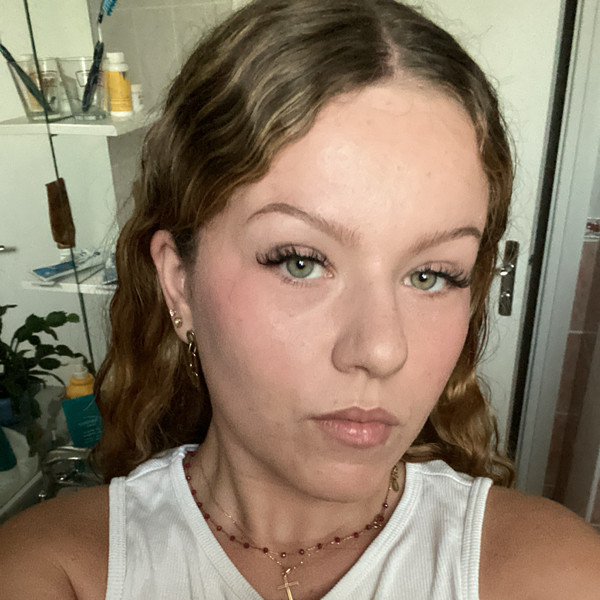 Angelina - Prof d'aide aux devoirs - Bordeaux