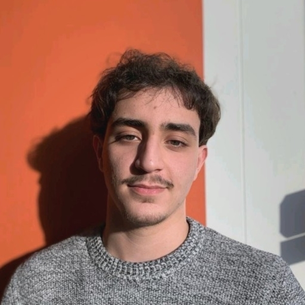 Adam - Prof d'histoire - Torcy