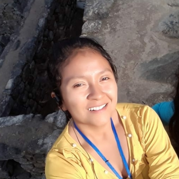Yomira Alejandra - profesor de estadística - Chiclayo