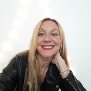 Andrea - Profesor historia - Crespo