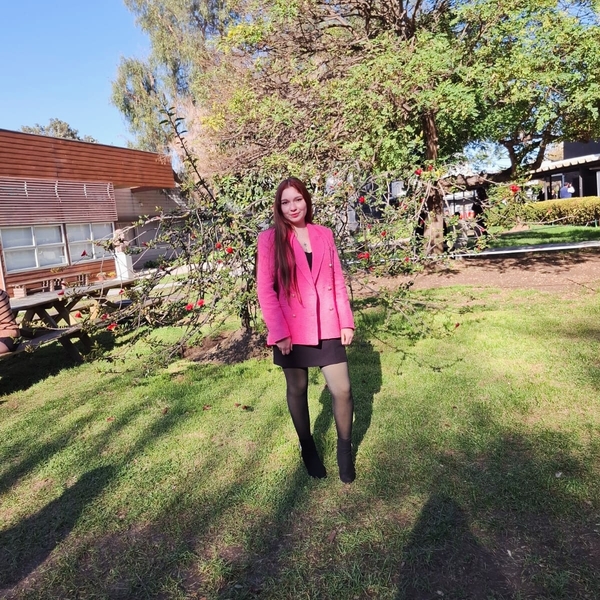 CATALINA BELEN - Profesor de matemática - Valparaíso