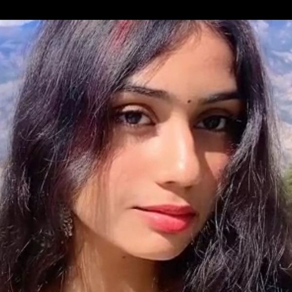 Nupur - English tutor - Gharuan