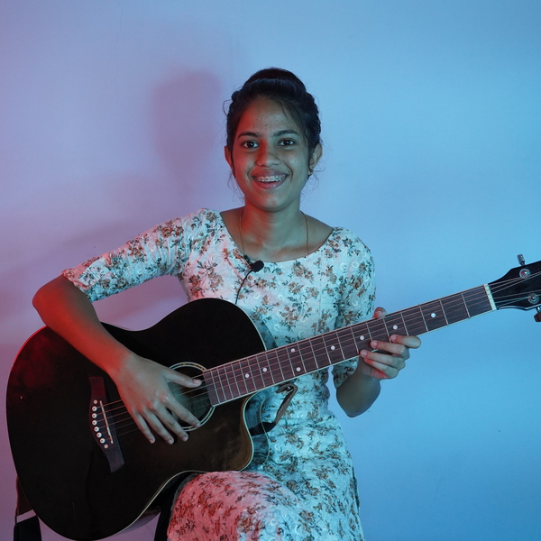 Evangalin Mariya - Guitar tutor - Thiruvananthapuram