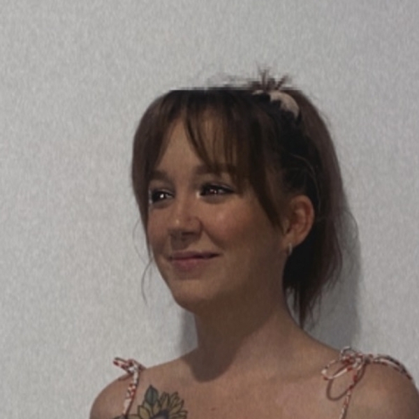 Shania - English tutor - Boronia Heights