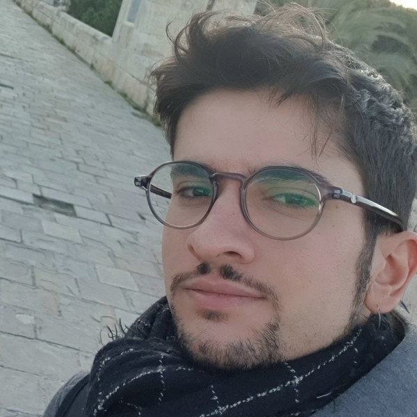 Paolo - Insegnante di latino - Milano