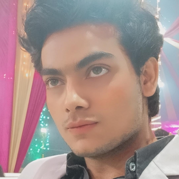 Ishu - Physics tutor - New Delhi