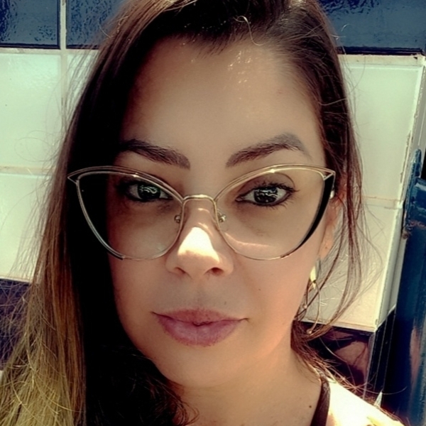 Mônica - Professor de português para estrangeiros - Mongaguá