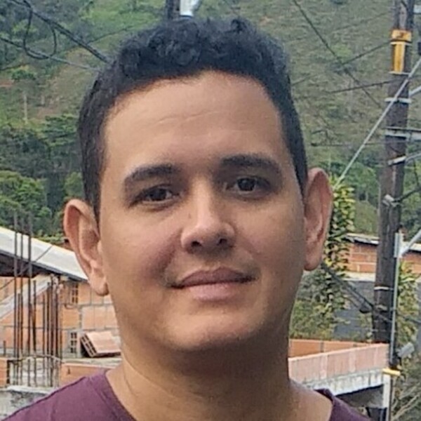 Gabriel - Profesor de álgebra - Medellín