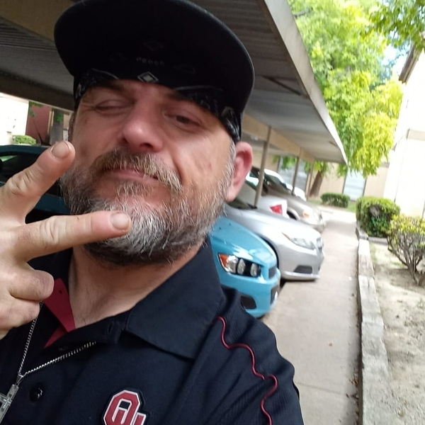 Shawn - Sign language tutor - Tribbey