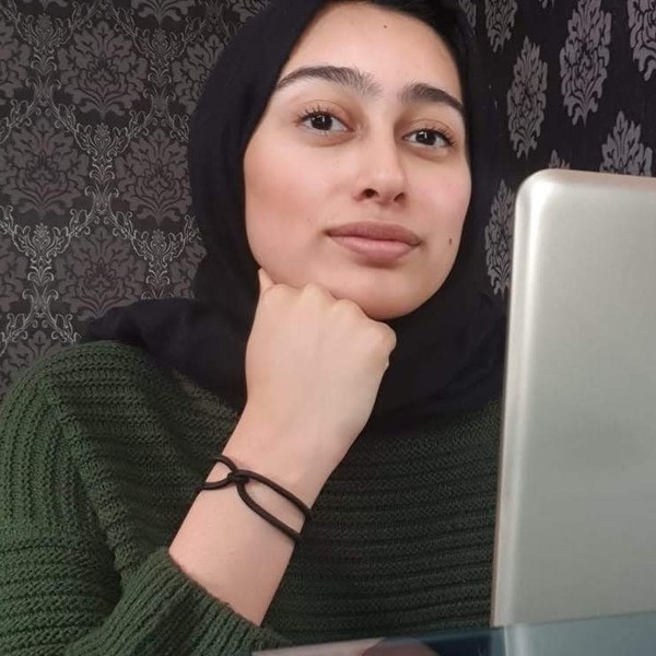Maariyah - English tutor - Blackburn