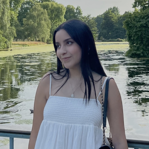 Victoria - Spanish tutor - Montreal
