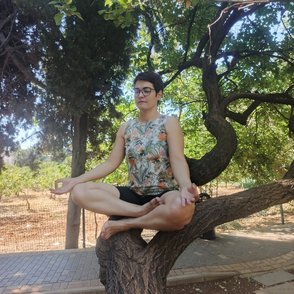 Eda - Hatha öğretmeni - 