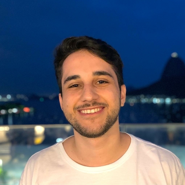 Rafael - Prof de farmácia - Rio das Ostras