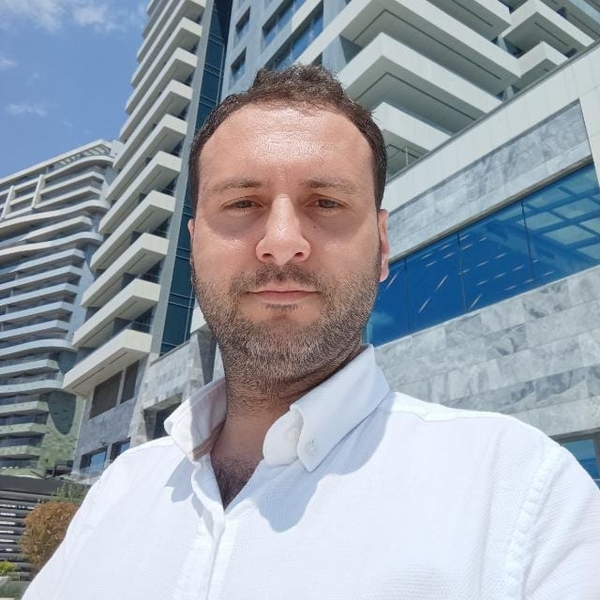 Erdem  Barış - İngilizce öğretmeni - Sakarya