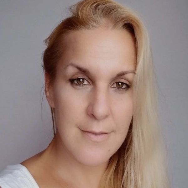 Lindiana - personal trainer - Odivelas