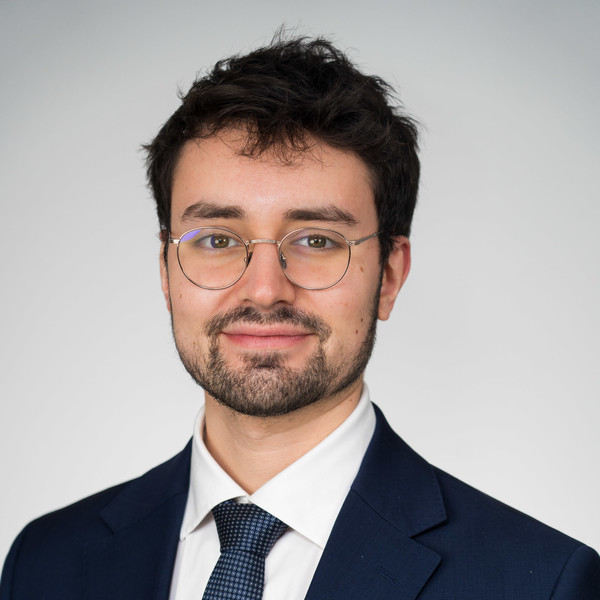 Adrien - Prof de fle - français langue étrangère - Paris