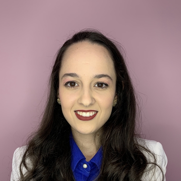 Maria Eduarda - Prof de odontologia - 