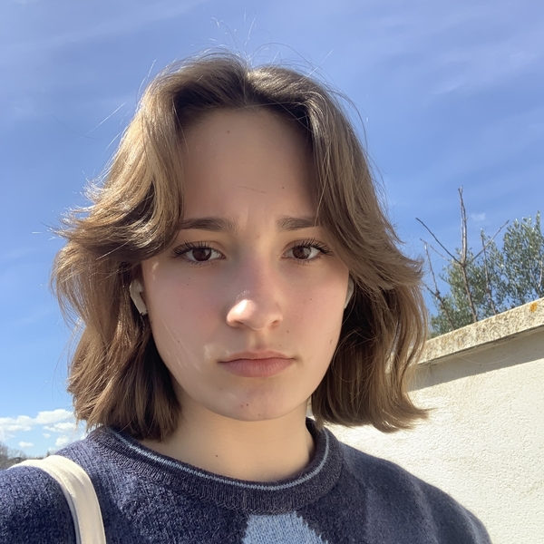 Emma - Prof de théâtre - Saint-Symphorien-d'Ozon