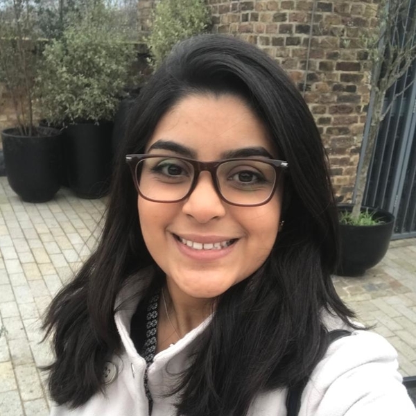 Noureen - Economics tutor - London