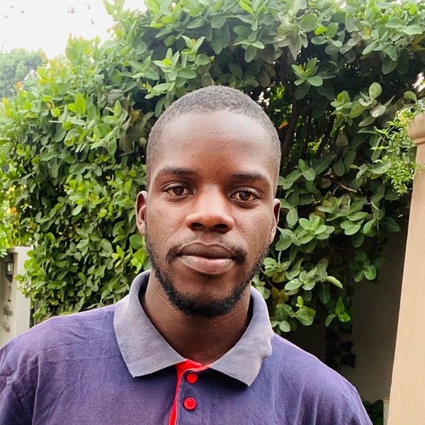 Vongani - Accounting tutor - Randfontein