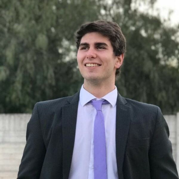 Gonzalo - profesor de biología - Bahía Blanca