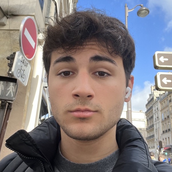 Angelos - Prof de maths - Clamart