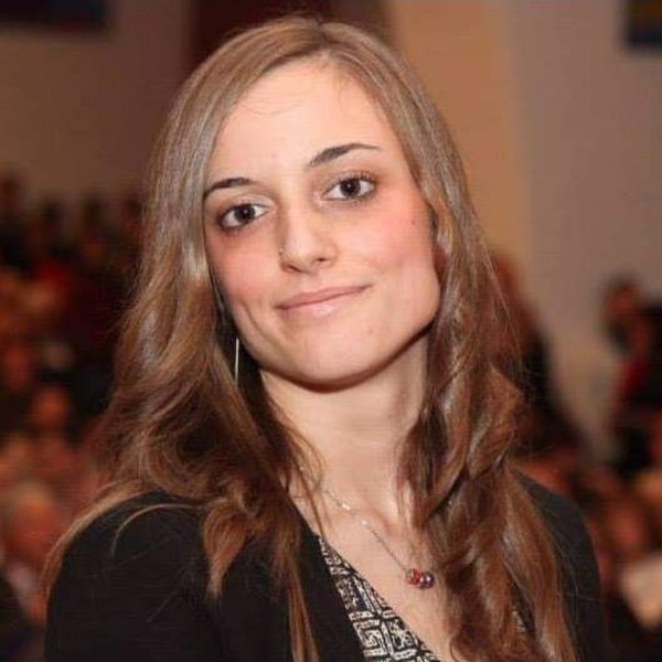 Elena - Insegnante di ripetizioni - Cassolnovo