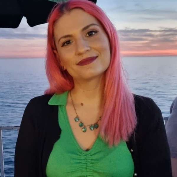 Juliana - Prof de portugais brésilien - Marseille