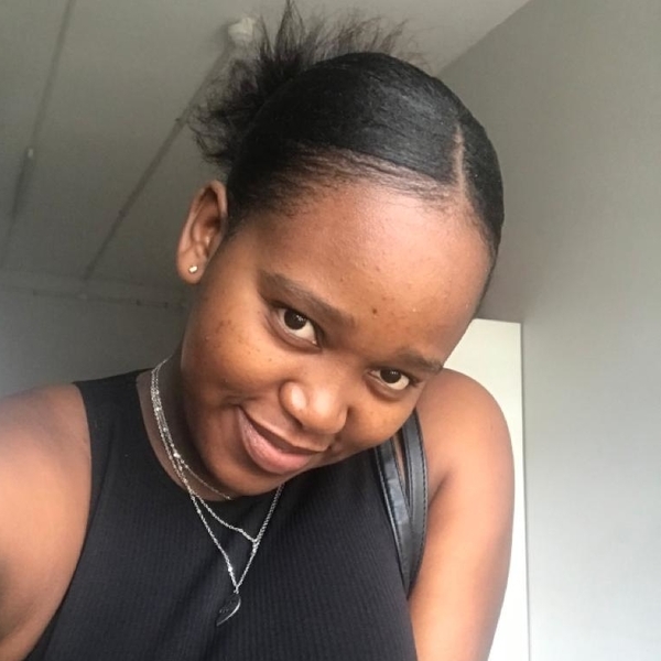 Thakente - English tutor - Gqeberha