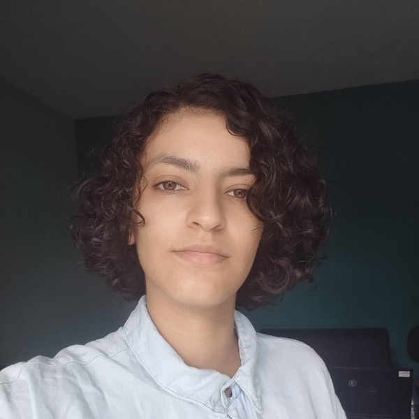 Taynara - Professor de Matemática - Belo Horizonte