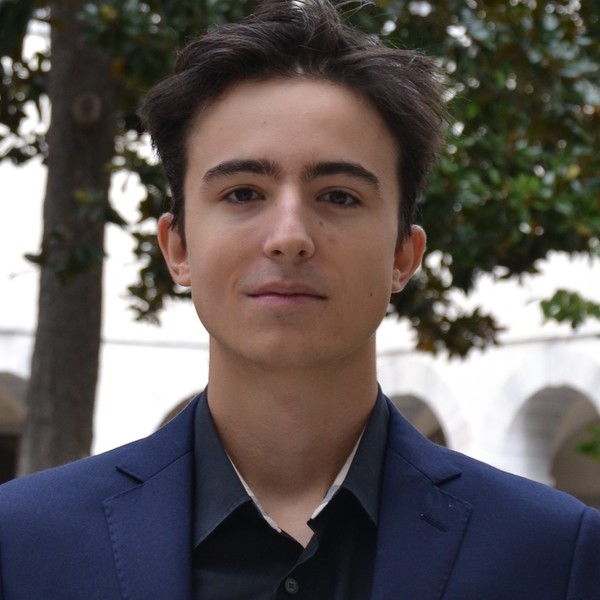 Arthur - Prof de sciences politiques - Metz-Tessy