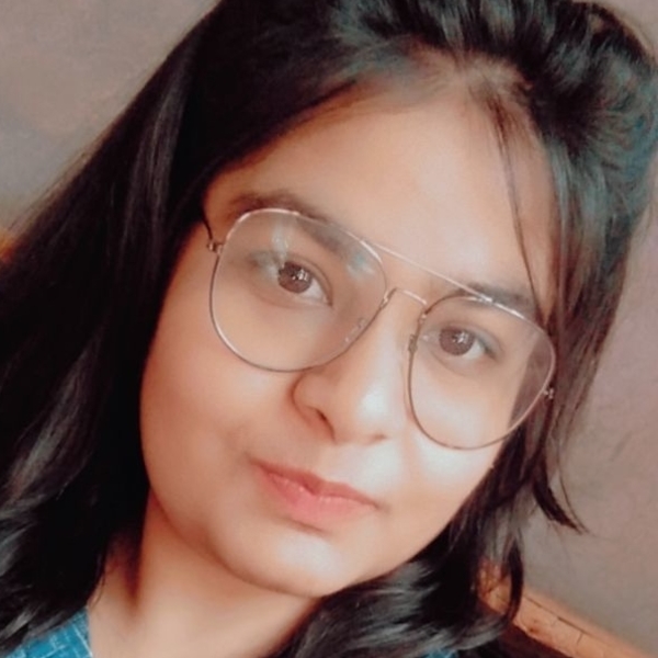 Deepika Bhatia - English tutor - Hathras